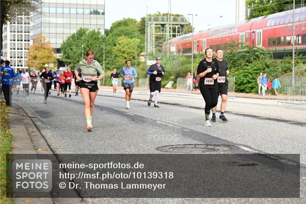 06.09.2026 - CURREX Alsterlauf Dr. Thomas Lammeyer http://msf.ph/oto/10139318 06.09.2026 10:06:16 Laufen 4239, 4959, 2057, 4710, 3426 meine-sportfotos.de