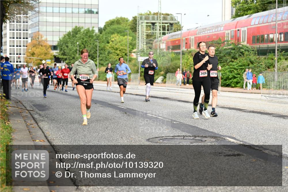 06.09.2026 - CURREX Alsterlauf Dr. Thomas Lammeyer http://msf.ph/oto/10139320 06.09.2026 10:06:16 Laufen 4239, 2057, 3426, 4710, 4959 meine-sportfotos.de