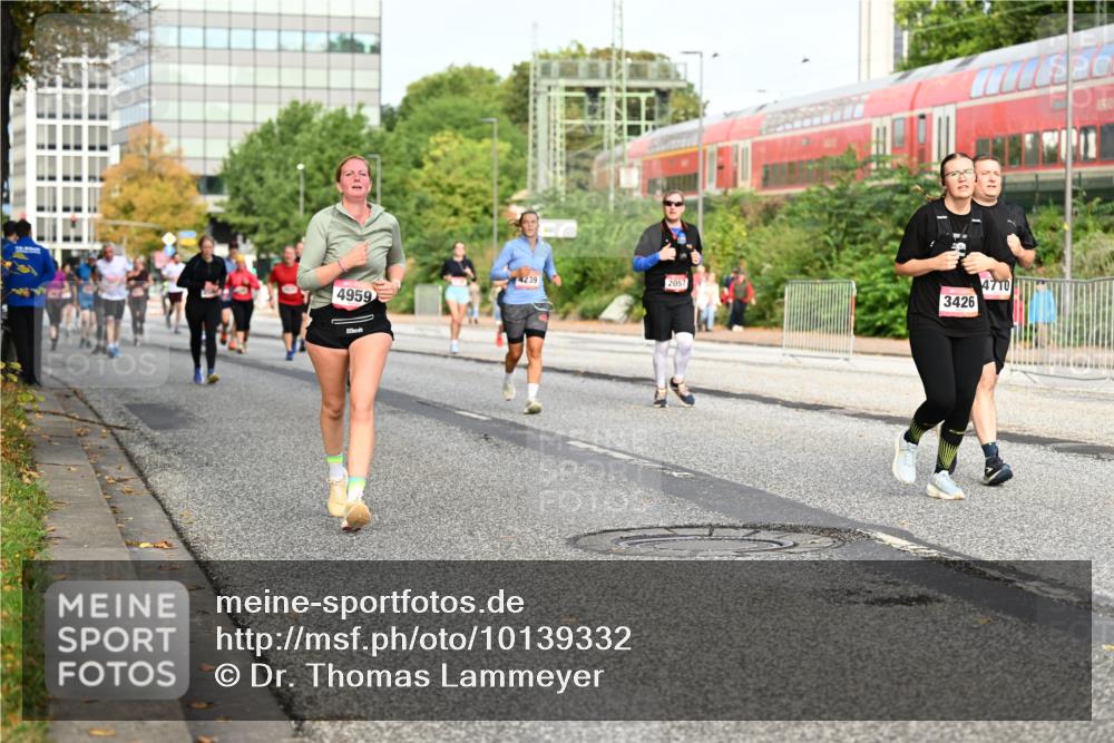 06.09.2026 - CURREX Alsterlauf Dr. Thomas Lammeyer http://msf.ph/oto/10139332 06.09.2026 10:06:17 Laufen 4239, 2057, 3426, 4959, 4710 meine-sportfotos.de