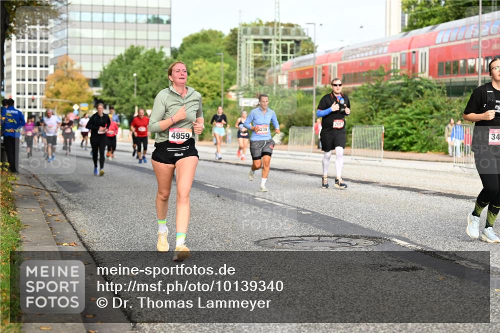 06.09.2026 - CURREX Alsterlauf Dr. Thomas Lammeyer http://msf.ph/oto/10139340 06.09.2026 10:06:18 Laufen 2057, 239, 4959, 34 meine-sportfotos.de