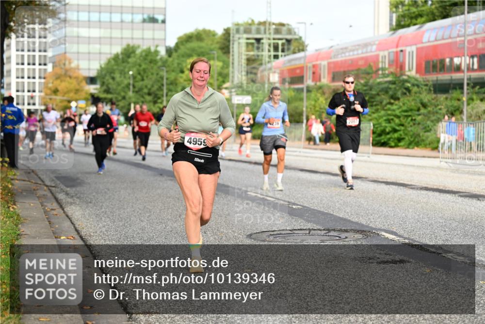06.09.2026 - CURREX Alsterlauf Dr. Thomas Lammeyer http://msf.ph/oto/10139346 06.09.2026 10:06:19 Laufen 4959 meine-sportfotos.de