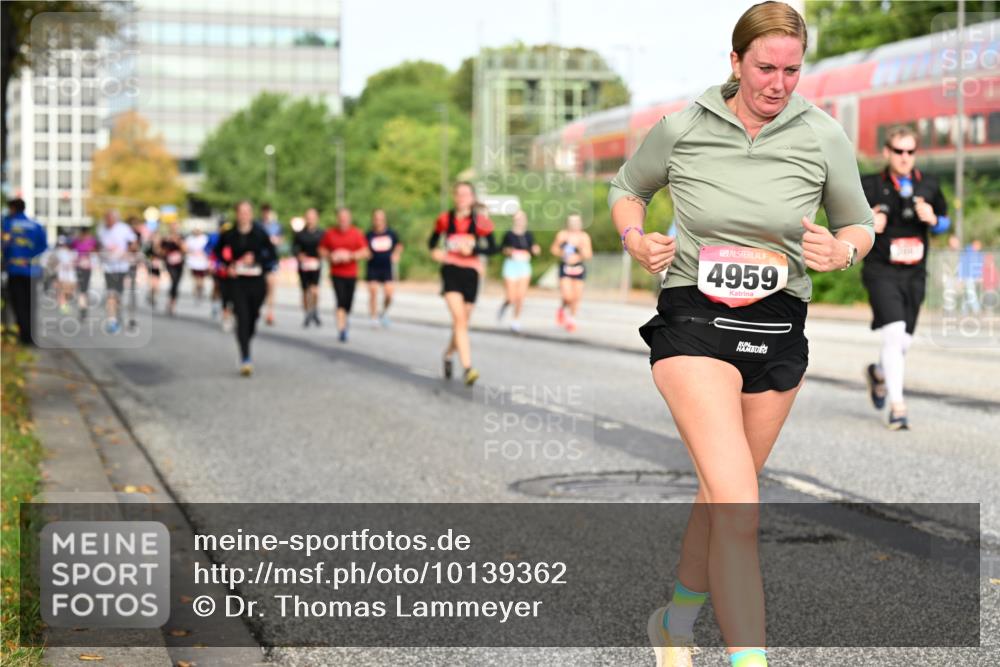 06.09.2026 - CURREX Alsterlauf Dr. Thomas Lammeyer http://msf.ph/oto/10139362 06.09.2026 10:06:20 Laufen 4959 meine-sportfotos.de