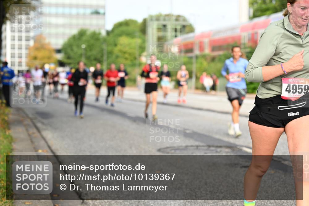06.09.2026 - CURREX Alsterlauf Dr. Thomas Lammeyer http://msf.ph/oto/10139367 06.09.2026 10:06:21 Laufen 4959 meine-sportfotos.de