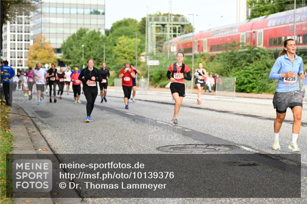 06.09.2026 - CURREX Alsterlauf Dr. Thomas Lammeyer http://msf.ph/oto/10139376 06.09.2026 10:06:22 Laufen 2509, 327, 4239 meine-sportfotos.de