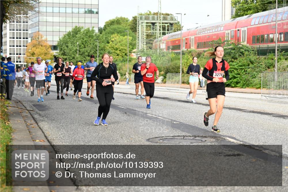 06.09.2026 - CURREX Alsterlauf Dr. Thomas Lammeyer http://msf.ph/oto/10139393 06.09.2026 10:06:23 Laufen 4697, 855, 4166, 213, 2634, 3278, 509 meine-sportfotos.de