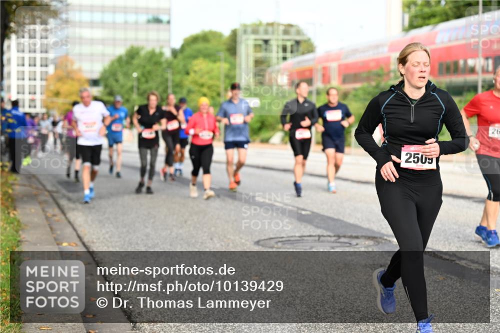 06.09.2026 - CURREX Alsterlauf Dr. Thomas Lammeyer http://msf.ph/oto/10139429 06.09.2026 10:06:26 Laufen 2509, 26 meine-sportfotos.de
