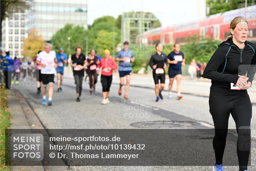06.09.2026 - CURREX Alsterlauf Dr. Thomas Lammeyer http://msf.ph/oto/10139432 06.09.2026 10:06:27 Laufen  meine-sportfotos.de