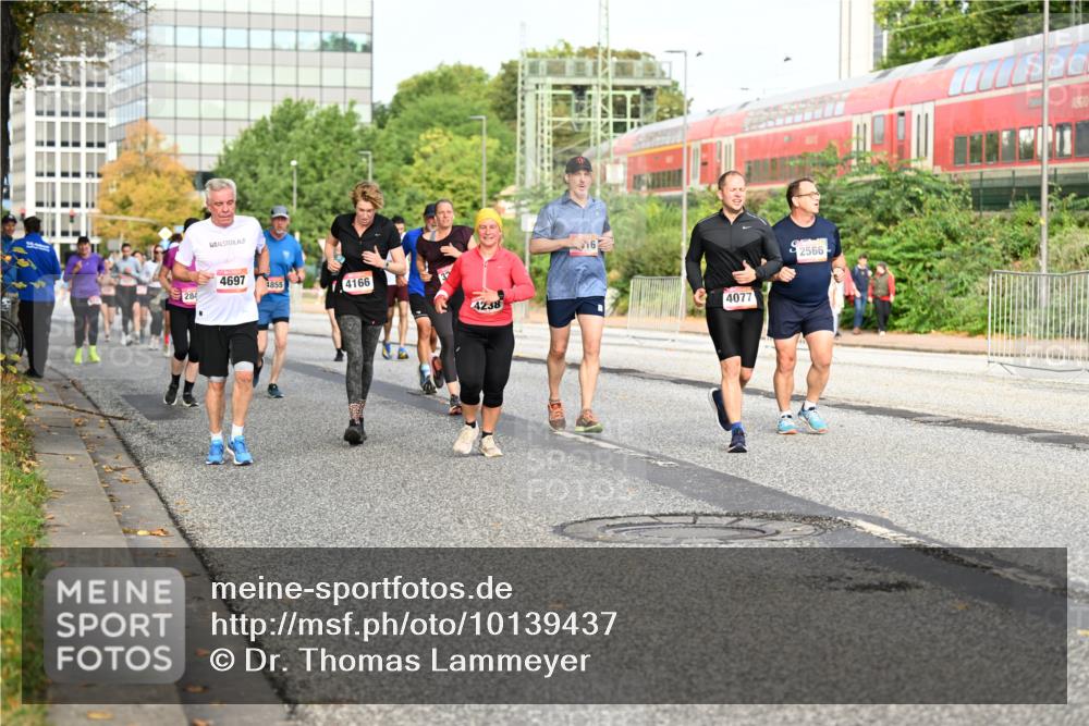06.09.2026 - CURREX Alsterlauf Dr. Thomas Lammeyer http://msf.ph/oto/10139437 06.09.2026 10:06:27 Laufen 284, 4697, 4855, 4166, 4238, 4077, 2566 meine-sportfotos.de