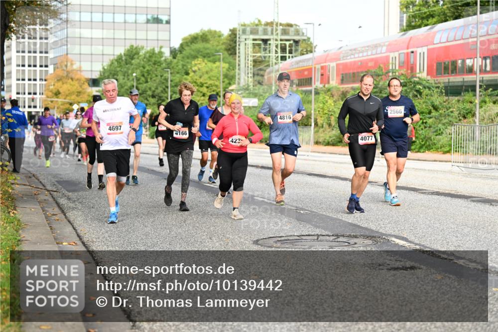 06.09.2026 - CURREX Alsterlauf Dr. Thomas Lammeyer http://msf.ph/oto/10139442 06.09.2026 10:06:28 Laufen 4697, 166, 423, 4816, 4077, 2566 meine-sportfotos.de