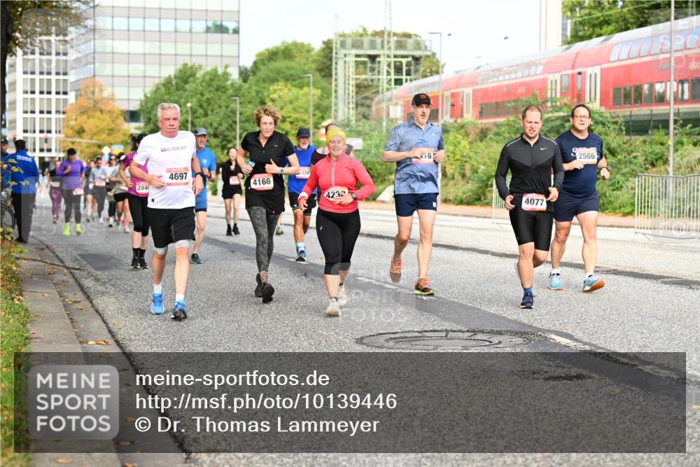 06.09.2026 - CURREX Alsterlauf Dr. Thomas Lammeyer http://msf.ph/oto/10139446 06.09.2026 10:06:28 Laufen 4697, 284, 4166, 356, 4232, 16, 4077, 2566 meine-sportfotos.de