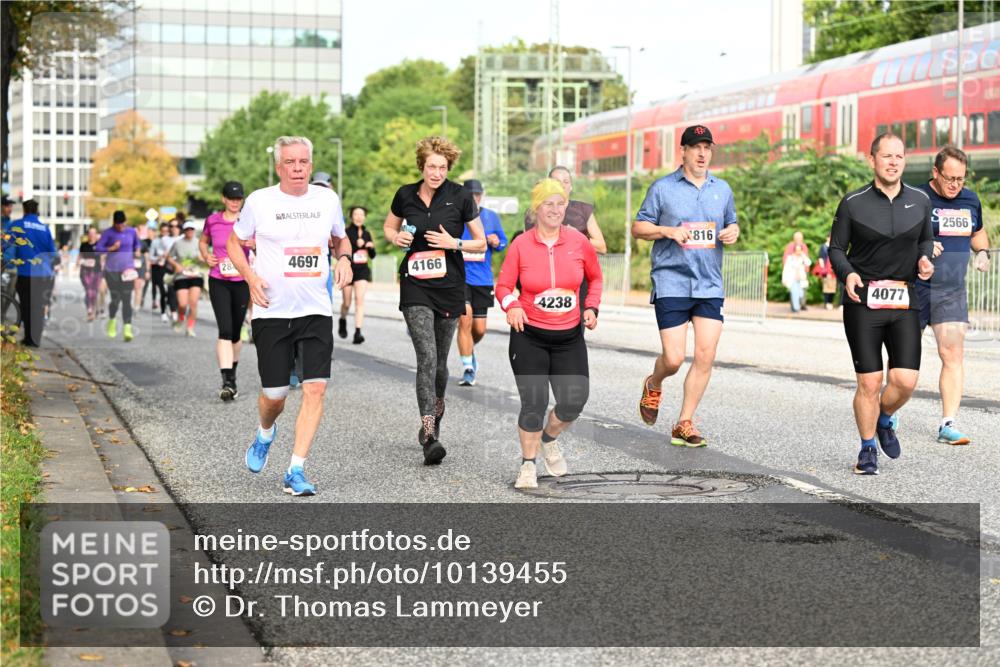 06.09.2026 - CURREX Alsterlauf Dr. Thomas Lammeyer http://msf.ph/oto/10139455 06.09.2026 10:06:29 Laufen 28, 4697, 4166, 4238, 816, 4077, 2566 meine-sportfotos.de