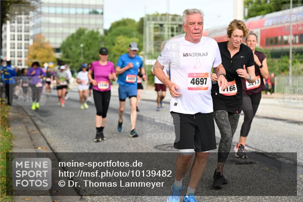 06.09.2026 - CURREX Alsterlauf Dr. Thomas Lammeyer http://msf.ph/oto/10139482 06.09.2026 10:06:31 Laufen 2540, 4451, 4697, 166, 3213 meine-sportfotos.de