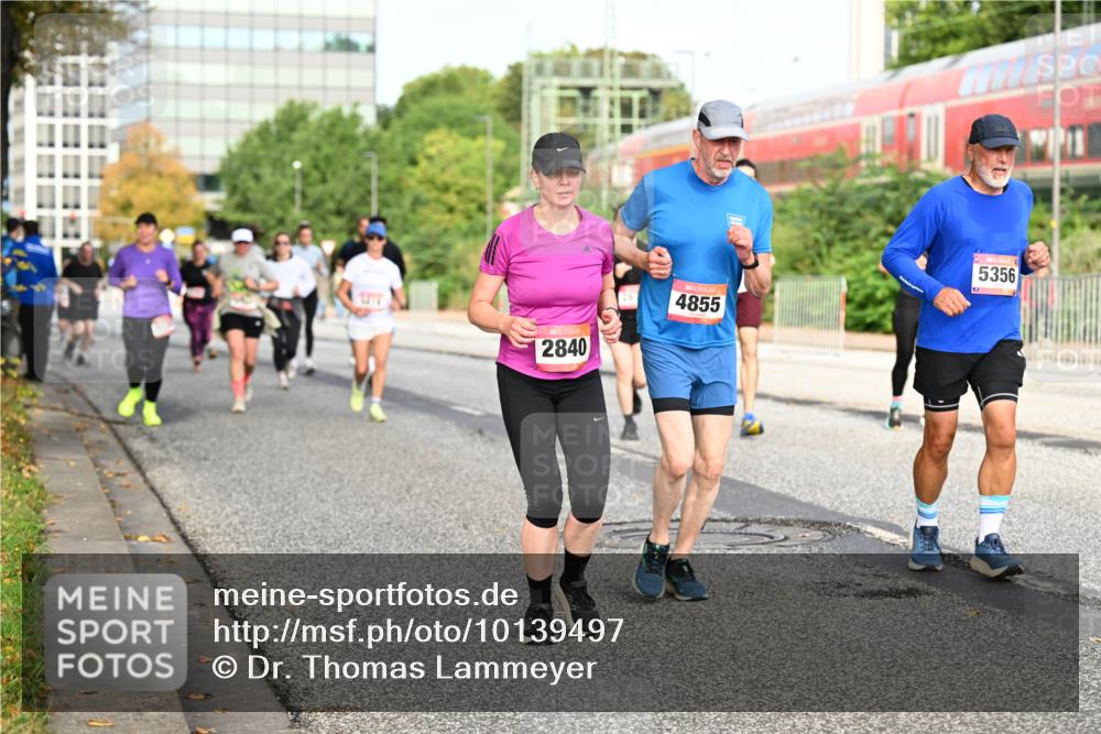 06.09.2026 - CURREX Alsterlauf Dr. Thomas Lammeyer http://msf.ph/oto/10139497 06.09.2026 10:06:33 Laufen 2840, 4855, 5356 meine-sportfotos.de