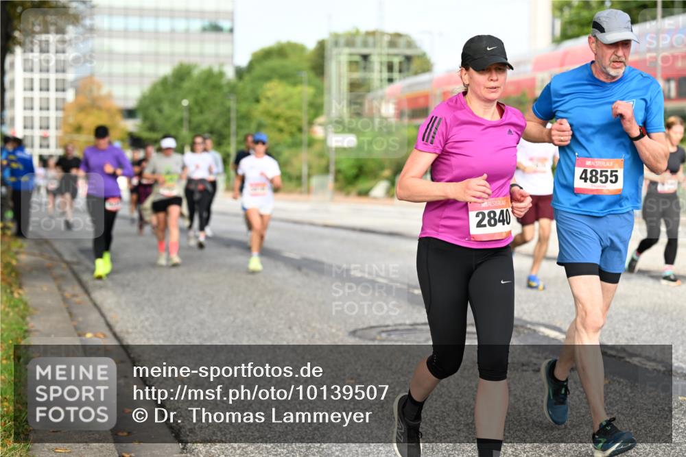 06.09.2026 - CURREX Alsterlauf Dr. Thomas Lammeyer http://msf.ph/oto/10139507 06.09.2026 10:06:34 Laufen 2840, 4855 meine-sportfotos.de