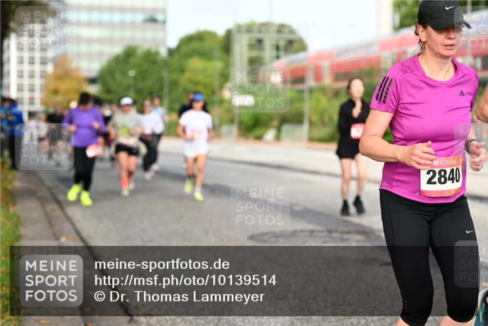 06.09.2026 - CURREX Alsterlauf Dr. Thomas Lammeyer http://msf.ph/oto/10139514 06.09.2026 10:06:34 Laufen 2840 meine-sportfotos.de