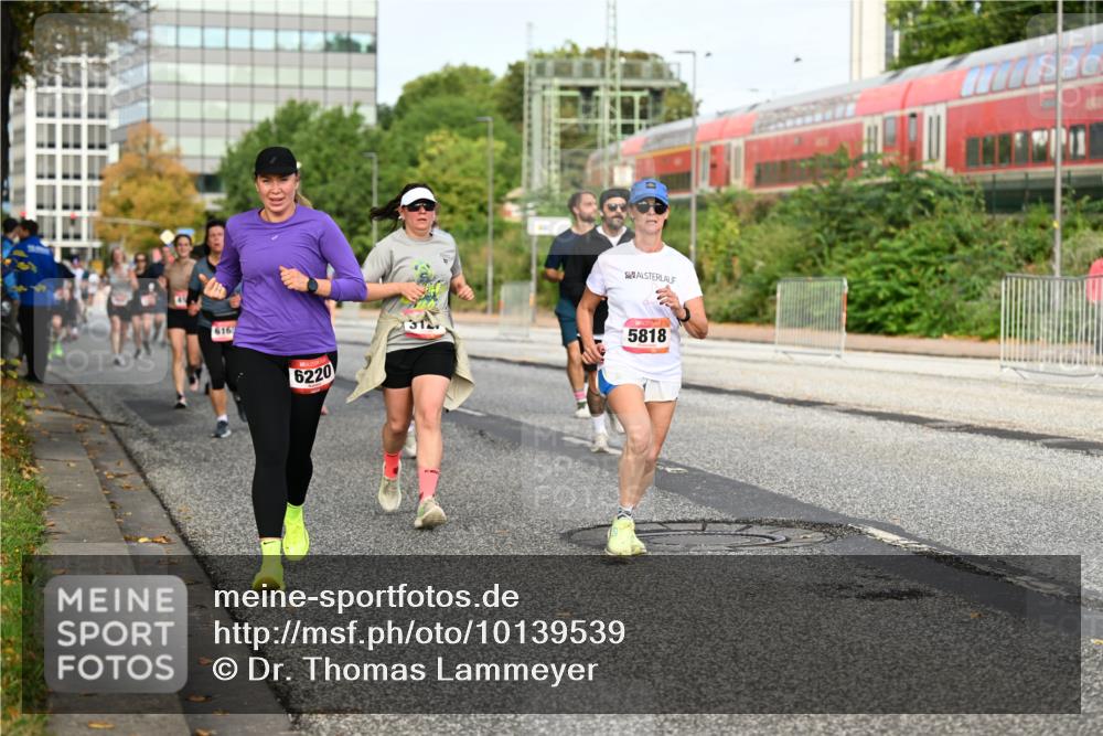 06.09.2026 - CURREX Alsterlauf Dr. Thomas Lammeyer http://msf.ph/oto/10139539 06.09.2026 10:06:37 Laufen 616, 5818, 6220 meine-sportfotos.de