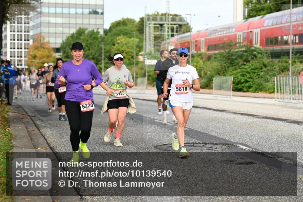 06.09.2026 - CURREX Alsterlauf Dr. Thomas Lammeyer http://msf.ph/oto/10139540 06.09.2026 10:06:37 Laufen 6165, 6220, 5818 meine-sportfotos.de