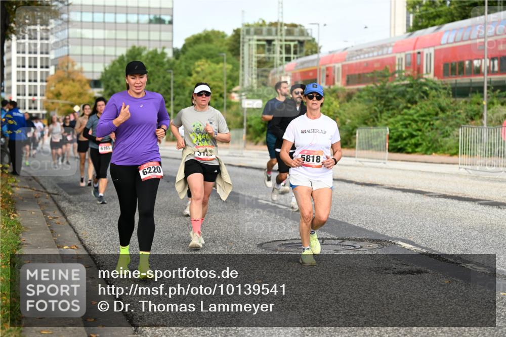 06.09.2026 - CURREX Alsterlauf Dr. Thomas Lammeyer http://msf.ph/oto/10139541 06.09.2026 10:06:37 Laufen 6165, 6220, 371, 5818 meine-sportfotos.de