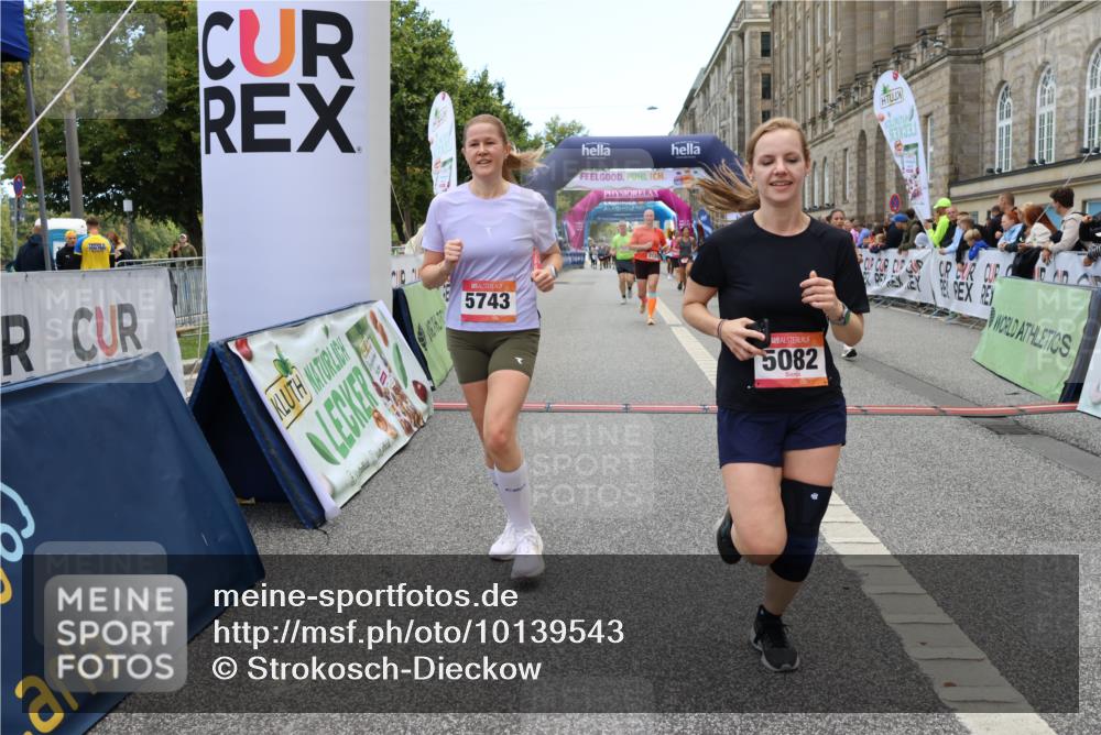 06.09.2026 - CURREX Alsterlauf Strokosch-Dieckow http://msf.ph/oto/10139543 06.09.2026 10:17:07 Ziel 1092, 2048, 2129, 3002, 3199, 3459, 3496, 3973, 4523, 4557, 5082, 5223, 6025, 8083, 8295 meine-sportfotos.de