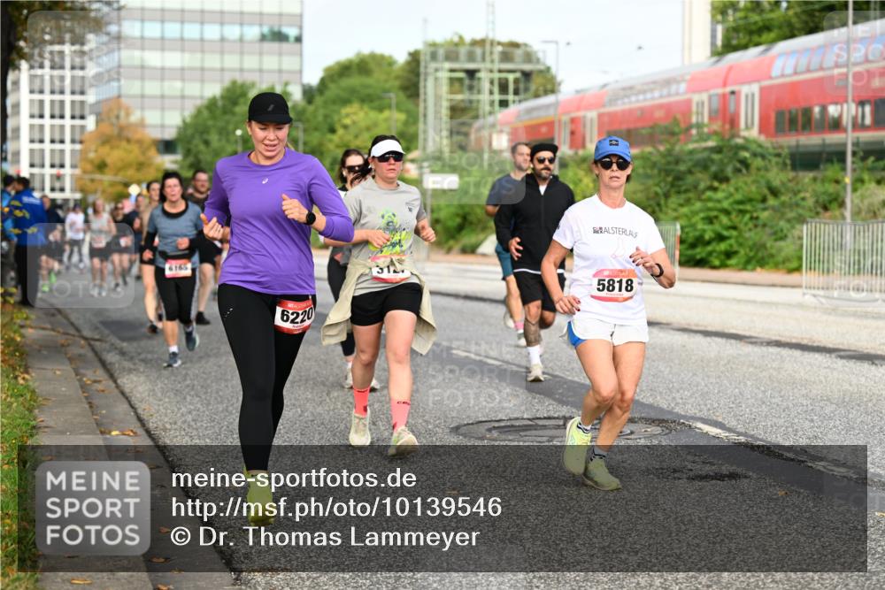 06.09.2026 - CURREX Alsterlauf Dr. Thomas Lammeyer http://msf.ph/oto/10139546 06.09.2026 10:06:37 Laufen 6165, 6220, 5818 meine-sportfotos.de