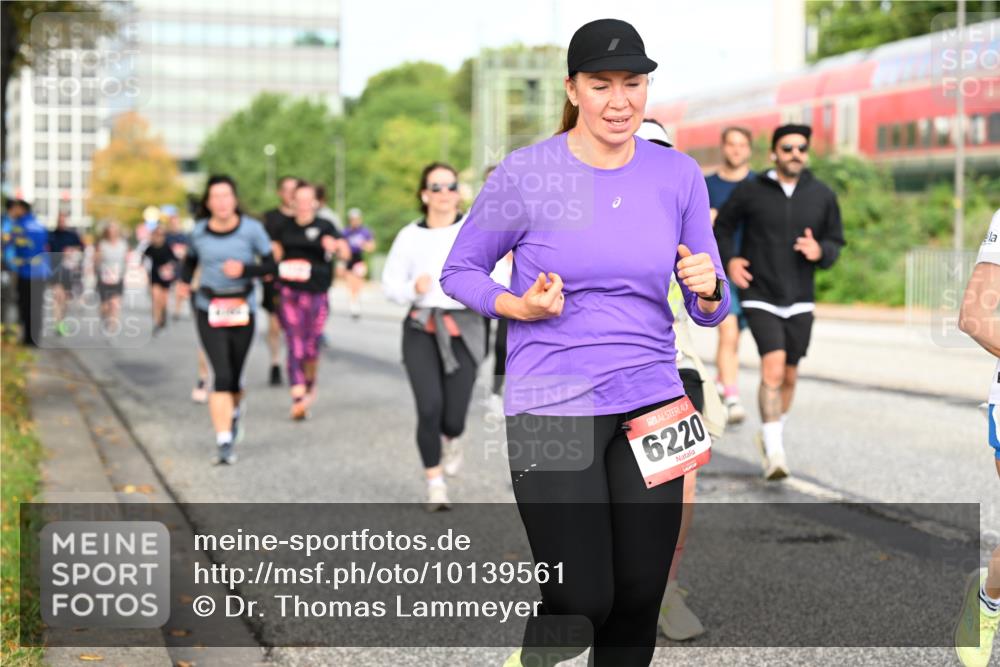 06.09.2026 - CURREX Alsterlauf Dr. Thomas Lammeyer http://msf.ph/oto/10139561 06.09.2026 10:06:39 Laufen 6220 meine-sportfotos.de