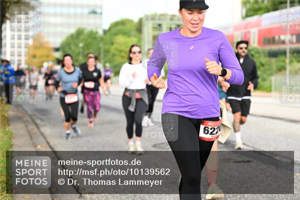 06.09.2026 - CURREX Alsterlauf Dr. Thomas Lammeyer http://msf.ph/oto/10139562 06.09.2026 10:06:39 Laufen 6220 meine-sportfotos.de