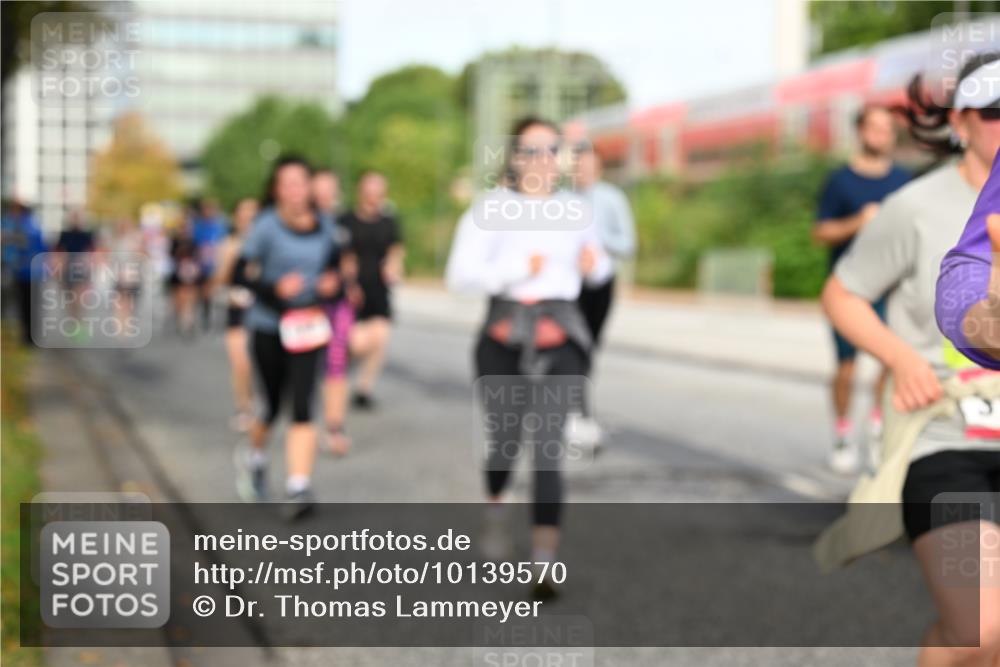 06.09.2026 - CURREX Alsterlauf Dr. Thomas Lammeyer http://msf.ph/oto/10139570 06.09.2026 10:06:40 Laufen  meine-sportfotos.de
