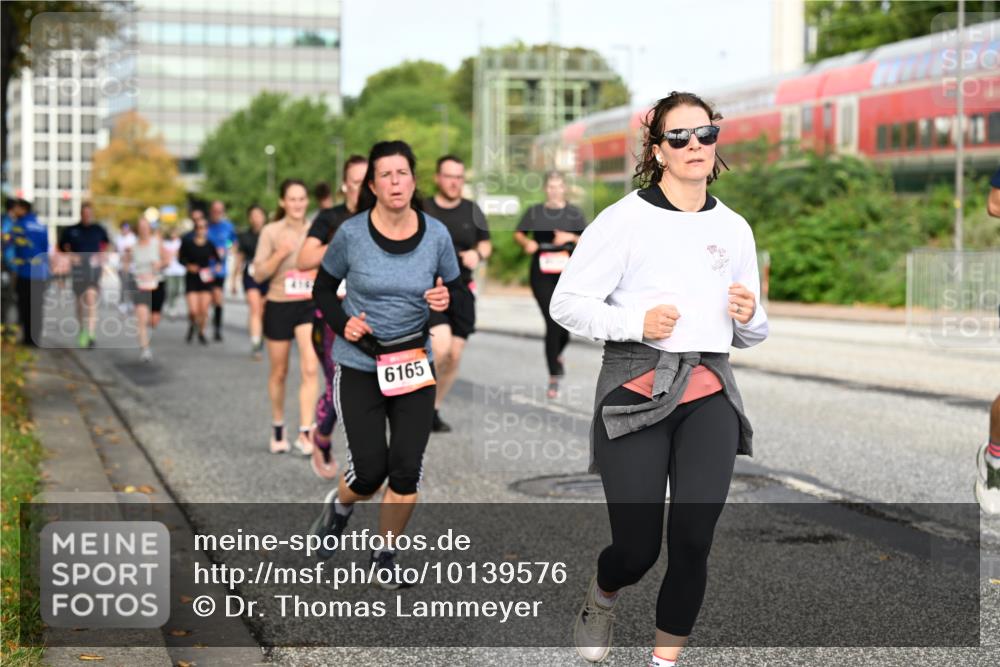 06.09.2026 - CURREX Alsterlauf Dr. Thomas Lammeyer http://msf.ph/oto/10139576 06.09.2026 10:06:40 Laufen 6165 meine-sportfotos.de