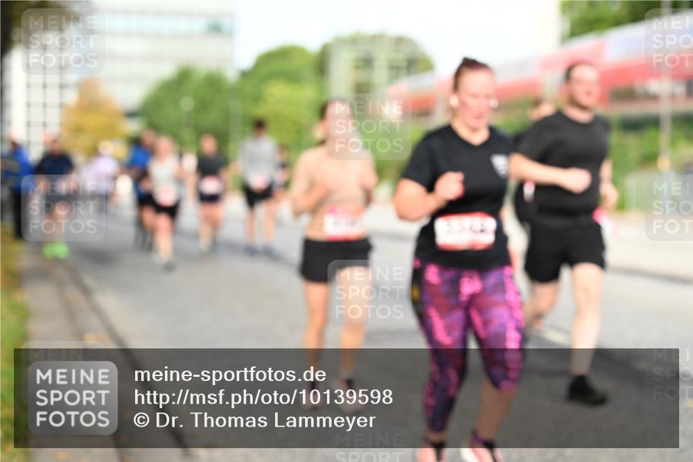 06.09.2026 - CURREX Alsterlauf Dr. Thomas Lammeyer http://msf.ph/oto/10139598 06.09.2026 10:06:43 Laufen  meine-sportfotos.de