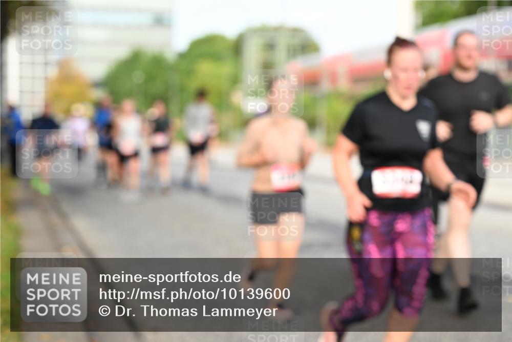 06.09.2026 - CURREX Alsterlauf Dr. Thomas Lammeyer http://msf.ph/oto/10139600 06.09.2026 10:06:43 Laufen  meine-sportfotos.de