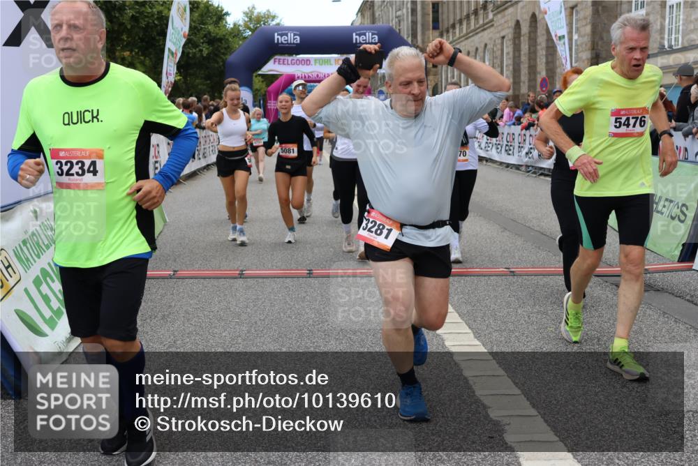 06.09.2026 - CURREX Alsterlauf Strokosch-Dieckow http://msf.ph/oto/10139610 06.09.2026 10:16:01 Ziel 2570, 2571, 2689, 3234, 3281, 3311, 4028, 4154, 4156, 4264, 4319, 4320, 4733, 5065, 5081, 5476, 5618, 8218 meine-sportfotos.de