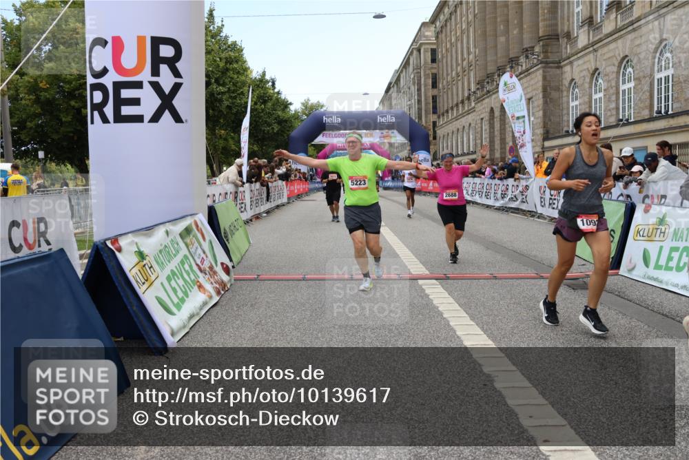 06.09.2026 - CURREX Alsterlauf Strokosch-Dieckow http://msf.ph/oto/10139617 06.09.2026 10:17:13 Ziel 1092, 2129, 2688, 3199, 3459, 3496, 5223, 5615, 5872, 5876 meine-sportfotos.de