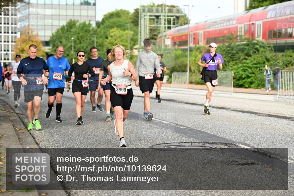 06.09.2026 - CURREX Alsterlauf Dr. Thomas Lammeyer http://msf.ph/oto/10139624 06.09.2026 10:06:46 Laufen 2589, 5555, 829, 2734, 3995, 4694 meine-sportfotos.de