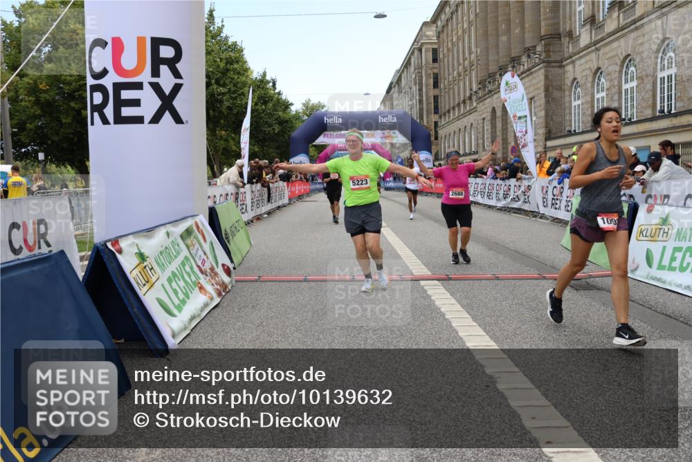 06.09.2026 - CURREX Alsterlauf Strokosch-Dieckow http://msf.ph/oto/10139632 06.09.2026 10:17:13 Ziel 1092, 2129, 2688, 3199, 3459, 3496, 5223, 5615, 5872, 5876 meine-sportfotos.de