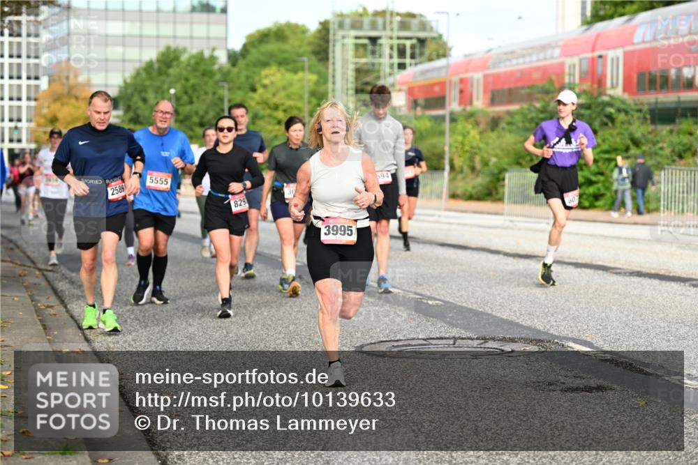06.09.2026 - CURREX Alsterlauf Dr. Thomas Lammeyer http://msf.ph/oto/10139633 06.09.2026 10:06:46 Laufen 2589, 5555, 829, 3995, 694, 807 meine-sportfotos.de