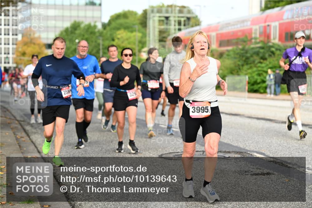 06.09.2026 - CURREX Alsterlauf Dr. Thomas Lammeyer http://msf.ph/oto/10139643 06.09.2026 10:06:47 Laufen 258, 329, 3995, 807 meine-sportfotos.de