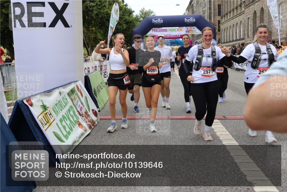 06.09.2026 - CURREX Alsterlauf Strokosch-Dieckow http://msf.ph/oto/10139646 06.09.2026 10:16:02 Ziel 2570, 2571, 2689, 3234, 3281, 3311, 4028, 4043, 4154, 4156, 4264, 4319, 4320, 4733, 5065, 5081, 5476, 5618, 8218 meine-sportfotos.de