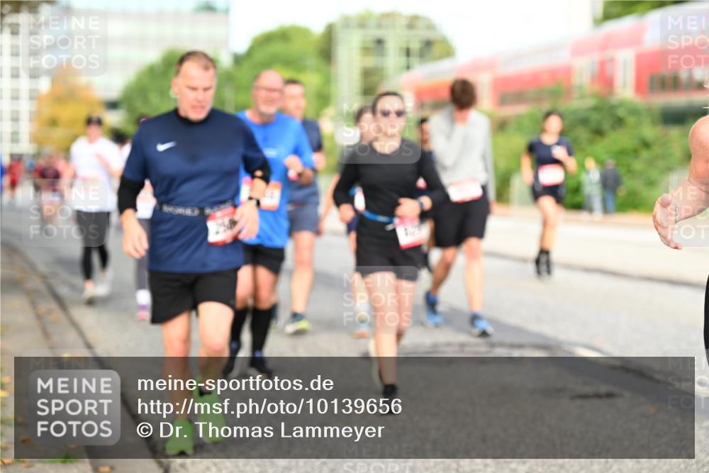 06.09.2026 - CURREX Alsterlauf Dr. Thomas Lammeyer http://msf.ph/oto/10139656 06.09.2026 10:06:49 Laufen  meine-sportfotos.de