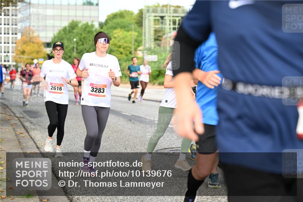 06.09.2026 - CURREX Alsterlauf Dr. Thomas Lammeyer http://msf.ph/oto/10139676 06.09.2026 10:06:51 Laufen 2616, 3283 meine-sportfotos.de