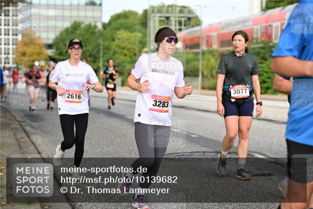 06.09.2026 - CURREX Alsterlauf Dr. Thomas Lammeyer http://msf.ph/oto/10139682 06.09.2026 10:06:51 Laufen 2616, 3283, 3077 meine-sportfotos.de
