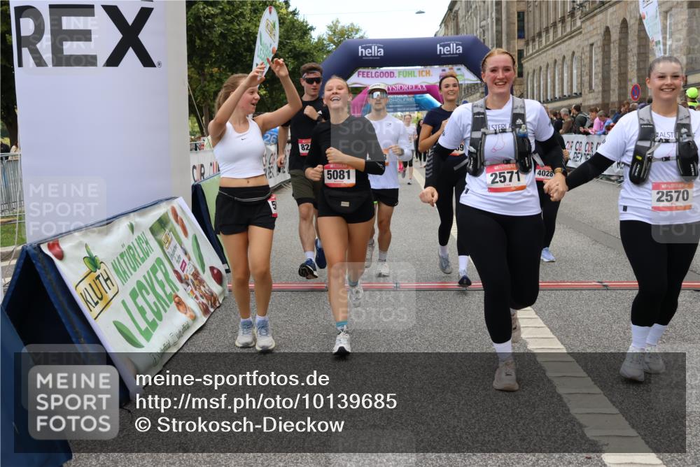 06.09.2026 - CURREX Alsterlauf Strokosch-Dieckow http://msf.ph/oto/10139685 06.09.2026 10:16:03 Ziel 2570, 2571, 2689, 2810, 3234, 3281, 3311, 4028, 4043, 4154, 4156, 4264, 4319, 4320, 4733, 5065, 5081, 5476, 5618, 5825, 8218 meine-sportfotos.de