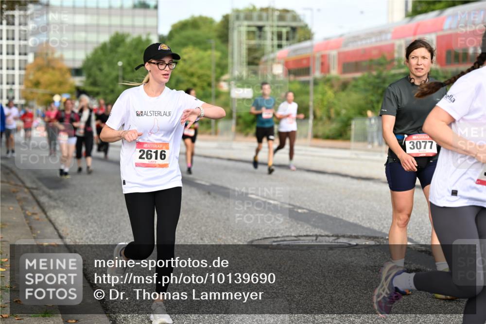 06.09.2026 - CURREX Alsterlauf Dr. Thomas Lammeyer http://msf.ph/oto/10139690 06.09.2026 10:06:52 Laufen 2616, 3077 meine-sportfotos.de