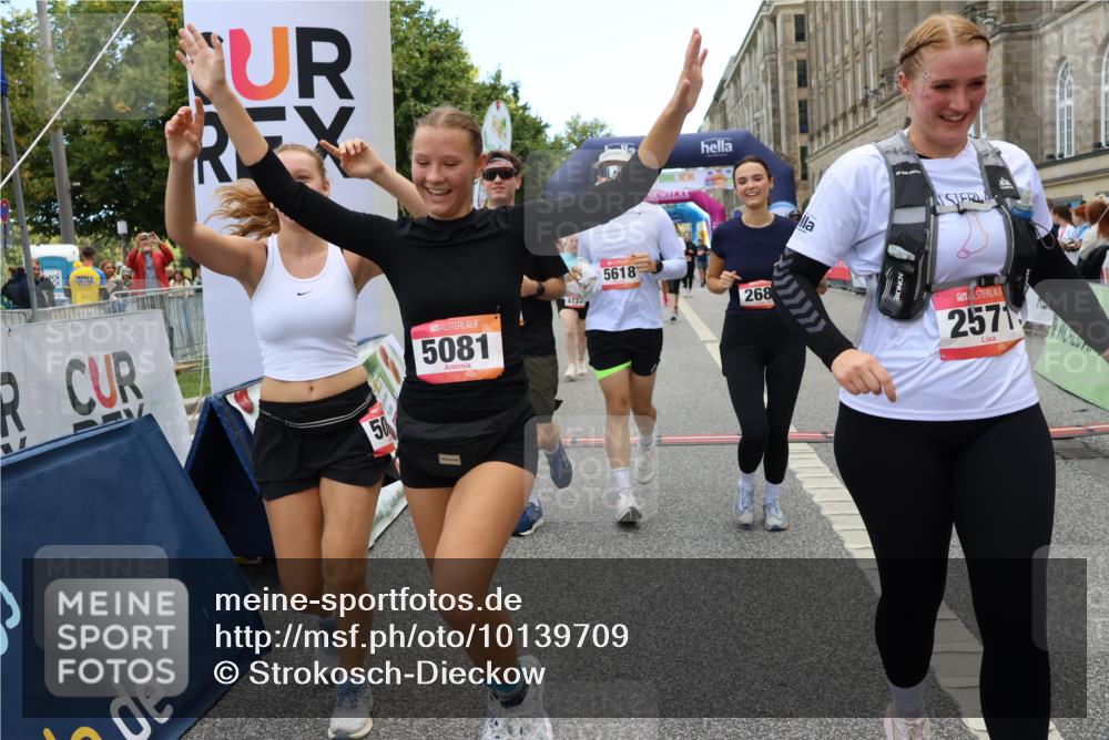 06.09.2026 - CURREX Alsterlauf Strokosch-Dieckow http://msf.ph/oto/10139709 06.09.2026 10:16:04 Ziel 2098, 2570, 2571, 2689, 2810, 3234, 3281, 3311, 4028, 4043, 4056, 4069, 4154, 4156, 4264, 4319, 4320, 4733, 5065, 5081, 5476, 5618, 5825, 8218 meine-sportfotos.de