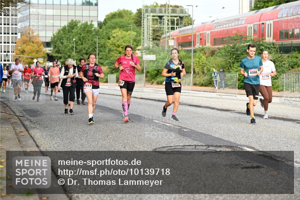 06.09.2026 - CURREX Alsterlauf Dr. Thomas Lammeyer http://msf.ph/oto/10139718 06.09.2026 10:06:55 Laufen 3360, 3373, 648, 66, 2417, 1312, 2552, 4066, 4775 meine-sportfotos.de