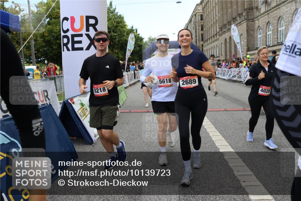 06.09.2026 - CURREX Alsterlauf Strokosch-Dieckow http://msf.ph/oto/10139723 06.09.2026 10:16:05 Ziel 2098, 2570, 2571, 2689, 2810, 3234, 3281, 3311, 4028, 4043, 4056, 4069, 4154, 4264, 4319, 4320, 4733, 5065, 5081, 5476, 5618, 5825, 8218 meine-sportfotos.de