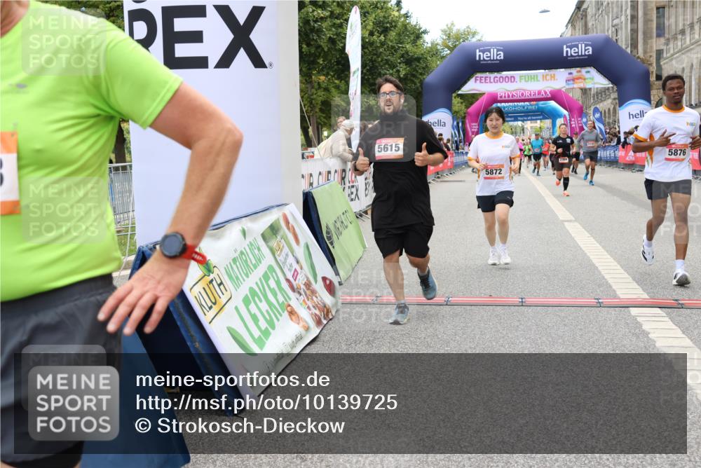 06.09.2026 - CURREX Alsterlauf Strokosch-Dieckow http://msf.ph/oto/10139725 06.09.2026 10:17:16 Ziel 1092, 2129, 2368, 2688, 2922, 3199, 3459, 5223, 5615, 5872, 5876, 6143 meine-sportfotos.de
