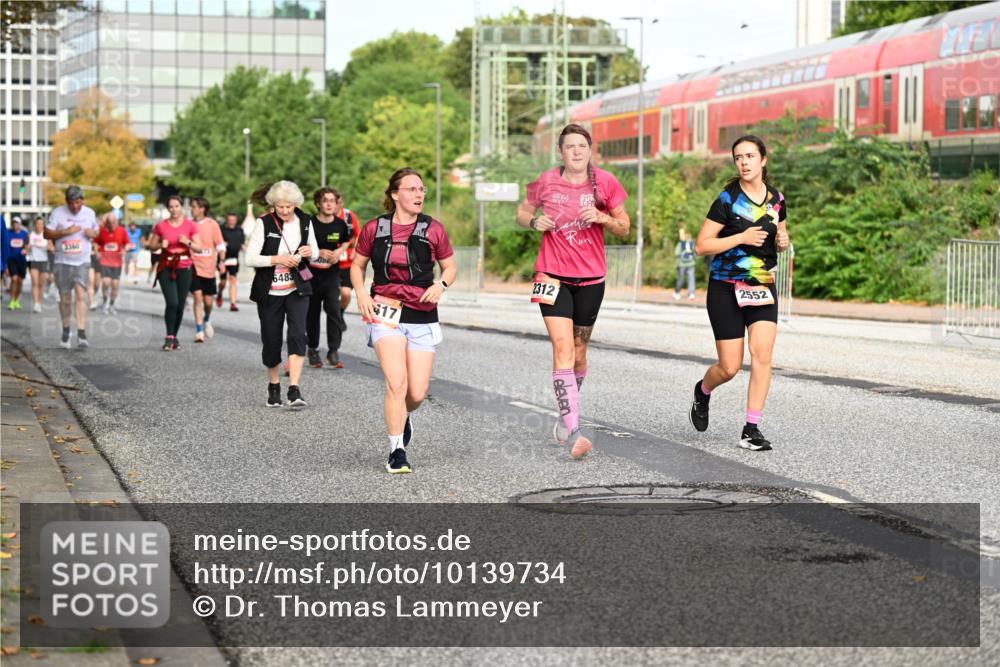 06.09.2026 - CURREX Alsterlauf Dr. Thomas Lammeyer http://msf.ph/oto/10139734 06.09.2026 10:06:56 Laufen 3360, 6483, 17, 2312, 2552 meine-sportfotos.de