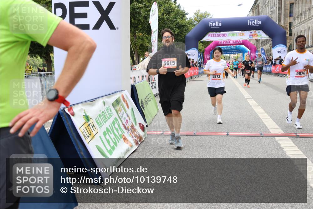 06.09.2026 - CURREX Alsterlauf Strokosch-Dieckow http://msf.ph/oto/10139748 06.09.2026 10:17:17 Ziel 1092, 2129, 2368, 2688, 2922, 3199, 3459, 5223, 5615, 5872, 5876, 6143 meine-sportfotos.de