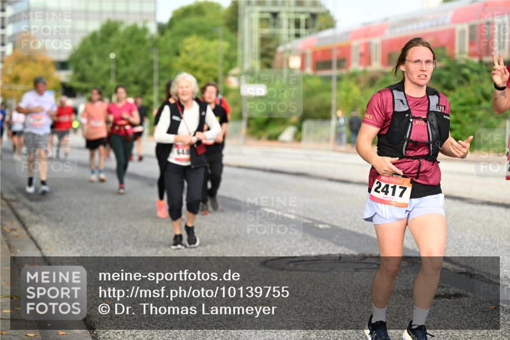 06.09.2026 - CURREX Alsterlauf Dr. Thomas Lammeyer http://msf.ph/oto/10139755 06.09.2026 10:06:58 Laufen 2417 meine-sportfotos.de