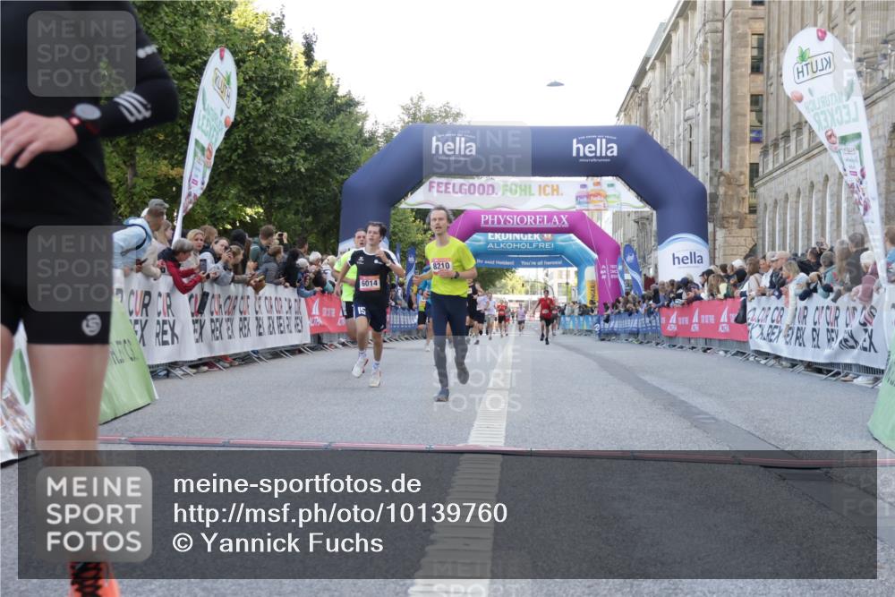 06.09.2026 - CURREX Alsterlauf Yannick Fuchs http://msf.ph/oto/10139760 06.09.2026 09:46:08 Ziel 2122, 3404, 4970, 5537, 5846, 6014, 6256, 8158, 8210 meine-sportfotos.de